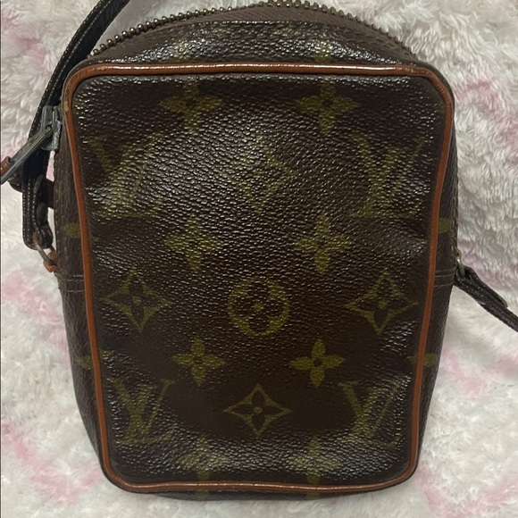 Louis Vuitton Brown Crossbody Bag - Picture 2 of 14